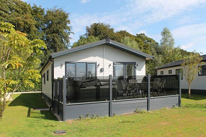 3 Bedroom Lodge For Sale In Fleet, Holbeach, PE12