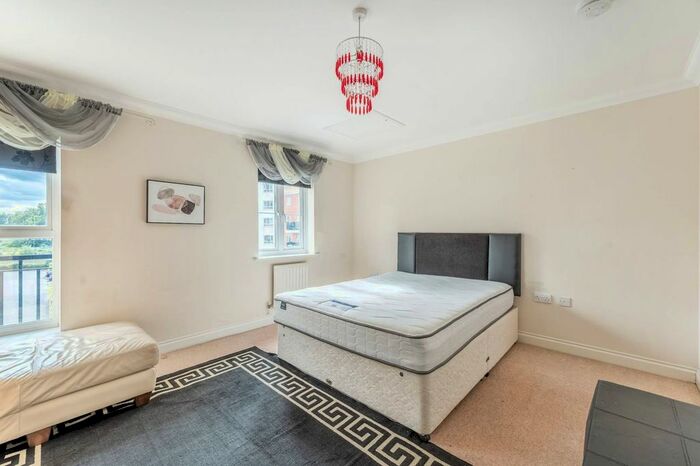 Studio To Rent In The Gateway, Watford, WD18