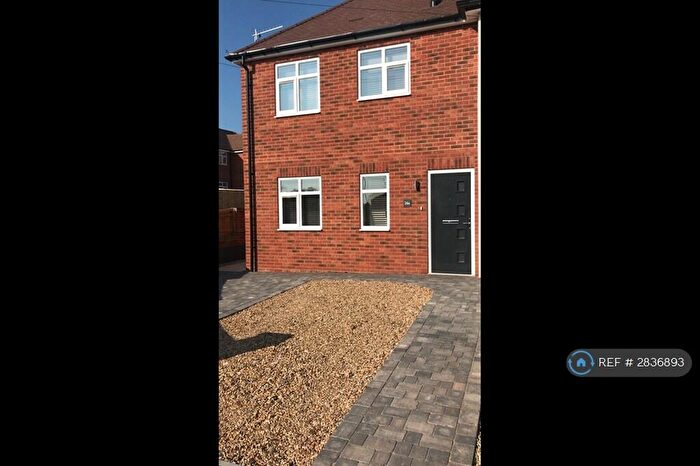 2 Bedroom Flat To Rent In Haydon Road, Didcot, OX11