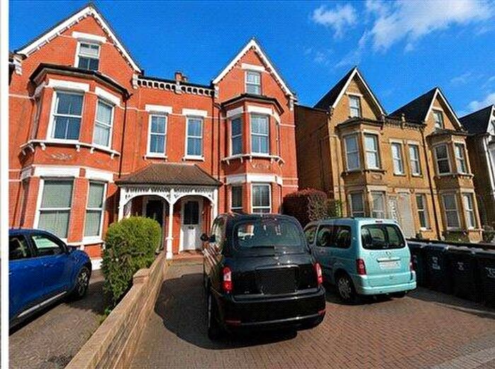 2 Bedroom Apartment To Rent In Morland Road, Croydon, Surrey, CR0