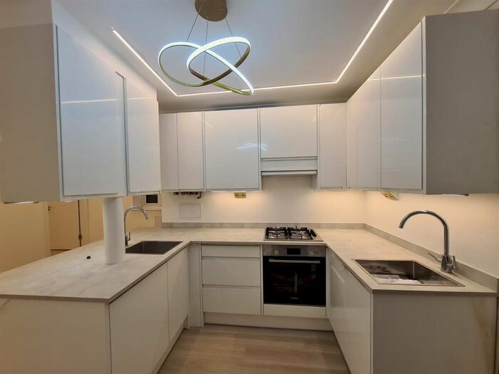 1 Bedroom Flat To Rent In Cedra Court, Cazenove Road, London, N16