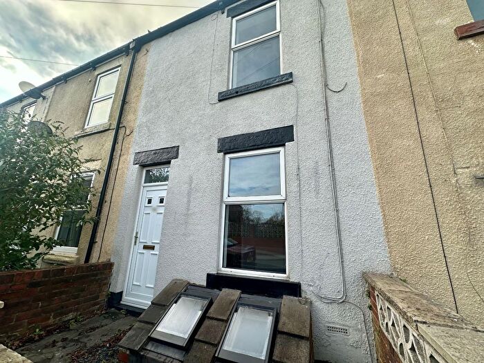 2 Bedroom Terraced House To Rent In Warminster Road, Sheffield, S8
