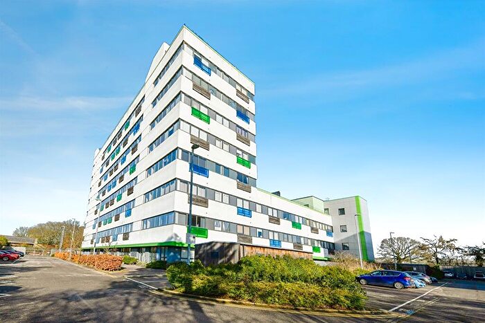 2 Bedroom Apartment For Sale In Kings Road, Town Centre, Stevenage, SG1