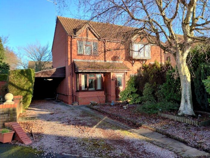 2 Bedroom Semi-Detached House To Rent In Poachers Gate, Pinchbeck, PE11