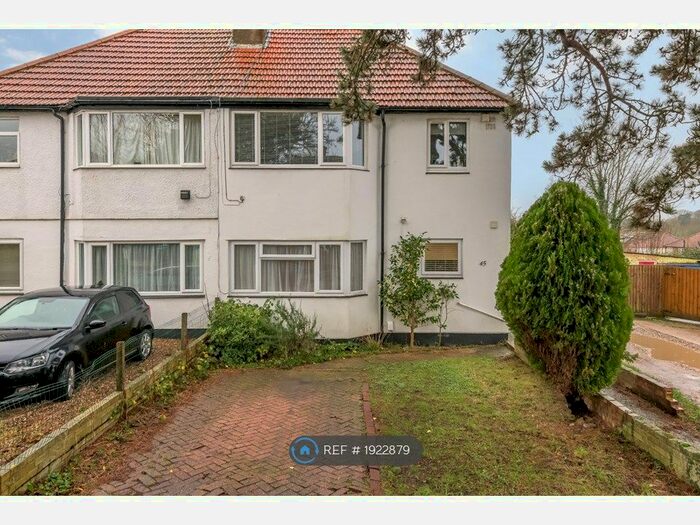 2 Bedroom Flat To Rent In Melsted Road, Hemel Hempstead, HP1