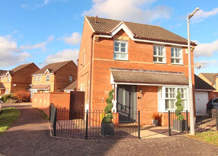 3 Bedroom Detached House For Sale In Wingfield Drive, Potton, Sandy, SG19
