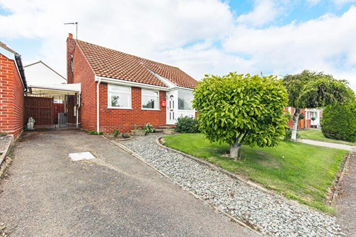 3 Bedroom Detached Bungalow For Sale In Chain Free In Burnham Market, PE31