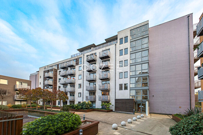 1 Bedroom Flat To Rent In Deals Gateway, Deptford, SE13