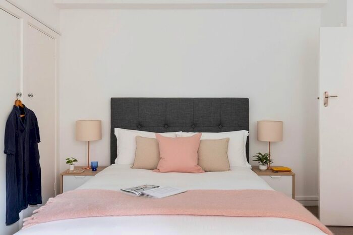 Studio To Rent In Dolphin Square, London SW1V