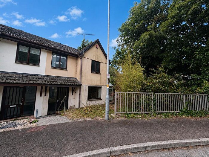 3 Bedroom Semi Detached House For Sale In Watersedge Close, St. Austell, PL25
