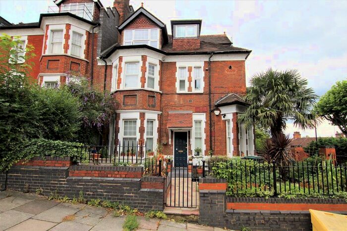 1 Bedroom Flat To Rent In Grosvenor Gardens, London, N10