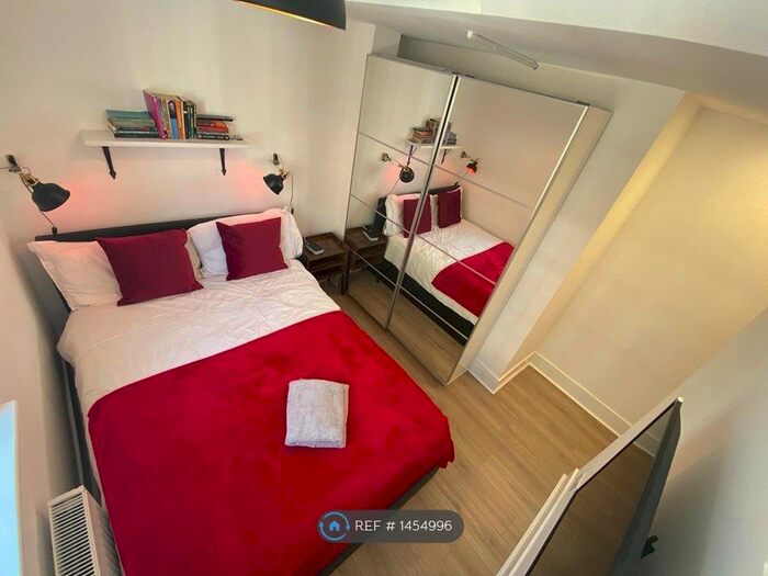 1 Bedroom Flat To Rent In Charleville Road, London, W14