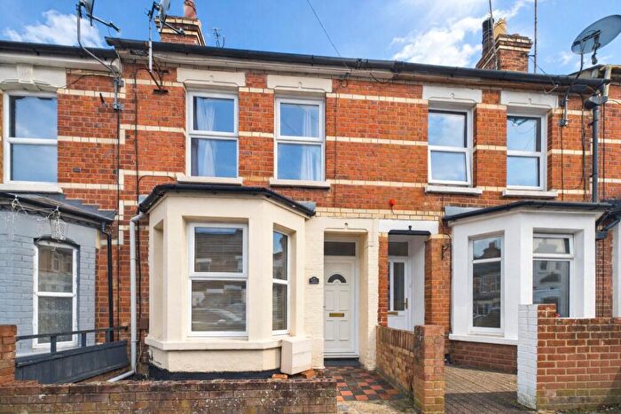 3 Bedroom Terraced House For Sale In Belmont Road, Reading, Berkshire, RG30