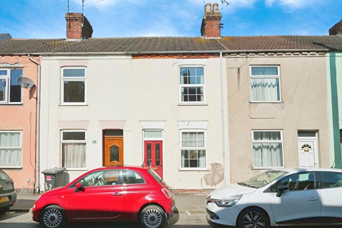2 Bedroom Terraced House For Sale In Berrisford Street, Coalville, Leicestershire, LE67