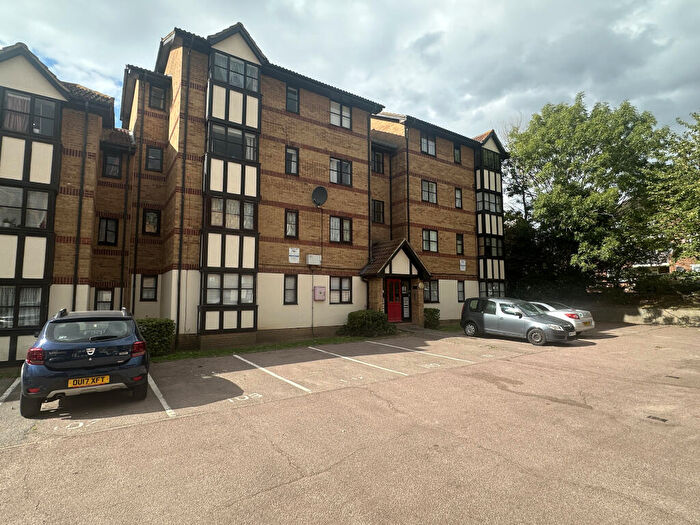 1 Bedroom Flat For Sale In Somerset Gardens, Creighton Road, Tottenham, London, N17