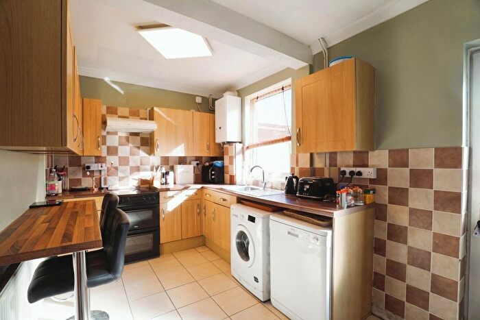 2 Bedroom Terraced House For Sale In Burlington Avenue, York, YO10