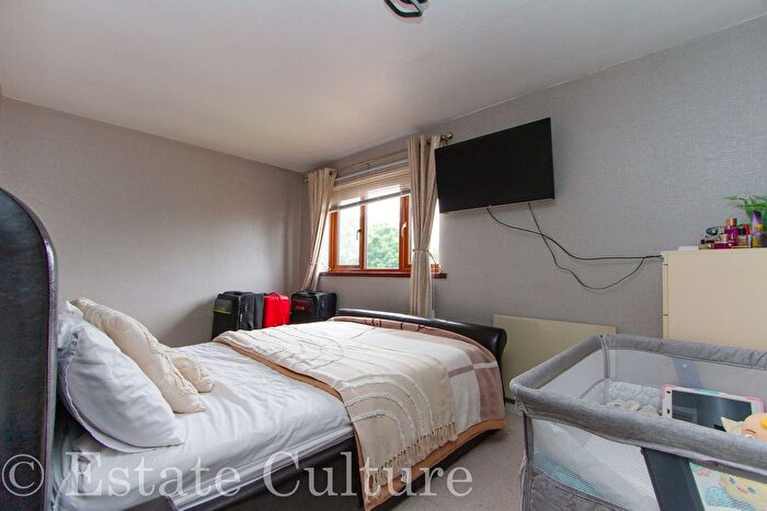 3 Bedroom Terraced House For Sale In Hallway Drive, Shilton, Coventry, CV7
