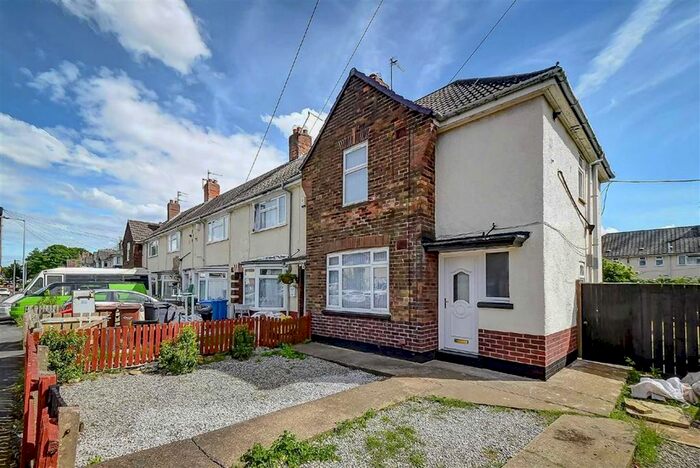 3 Bedroom Terraced House To Rent In Arram Grove, Hull, HU6