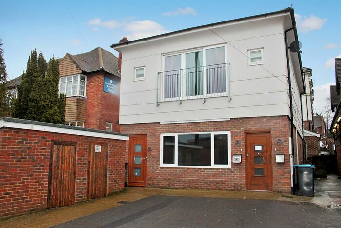 1 Bedroom Flat To Rent In Mill Road, Burgess Hill, West Sussex, RH15