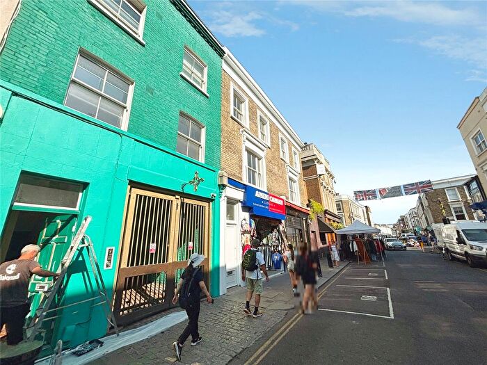 2 Bedroom Flat To Rent In Portobello Road, London, W11