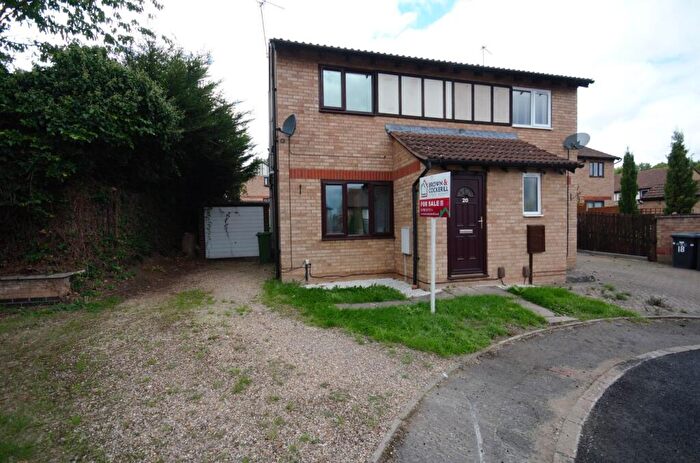 2 Bedroom Semi Detached House For Sale In Kennedy Drive, Bilton, Rugby, CV22