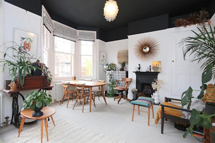 2 Bedroom Flat To Rent In Buxton Road, Brighton, BN1