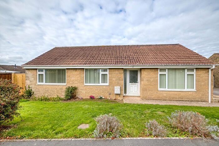 4 Bedroom Chalet To Rent In Castle Cary, Somerset, BA7