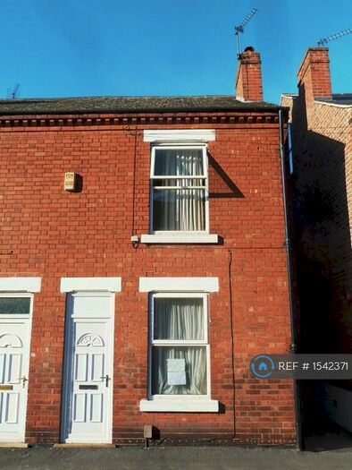 4 Bedroom Semi-Detached House To Rent In City Road, Nottingham, NG7
