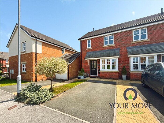 2 Bedroom Semi-Detached House For Sale In Hawthorn Way, Royston, Barnsley, S71