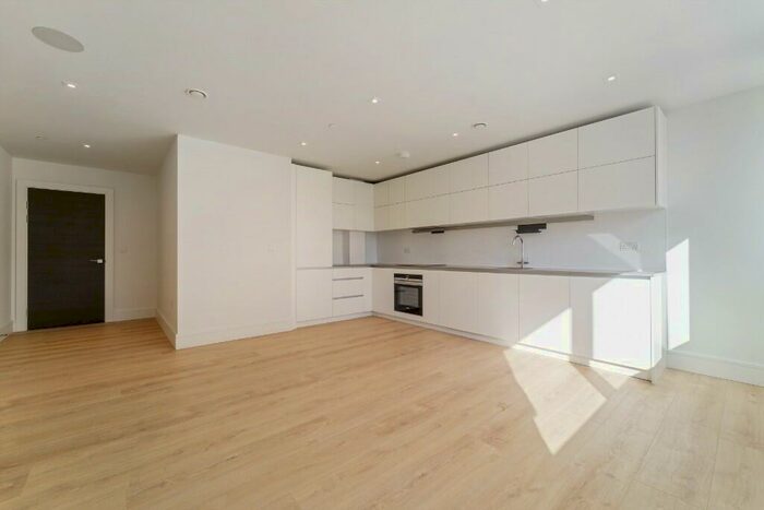 3 Bedroom Apartment To Rent In Westfield Road, Dagenham, London, RM9