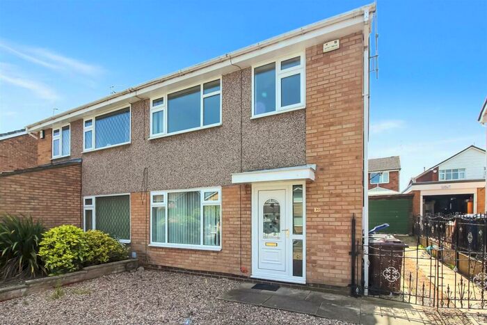 3 Bedroom Semi-Detached House To Rent In Elmete Avenue, Sherburn In Elmet, Leeds, LS25