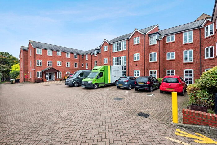 1 Bedroom Retirement Property For Sale In Whitings Court, Paynes Park, Hitchin, SG5