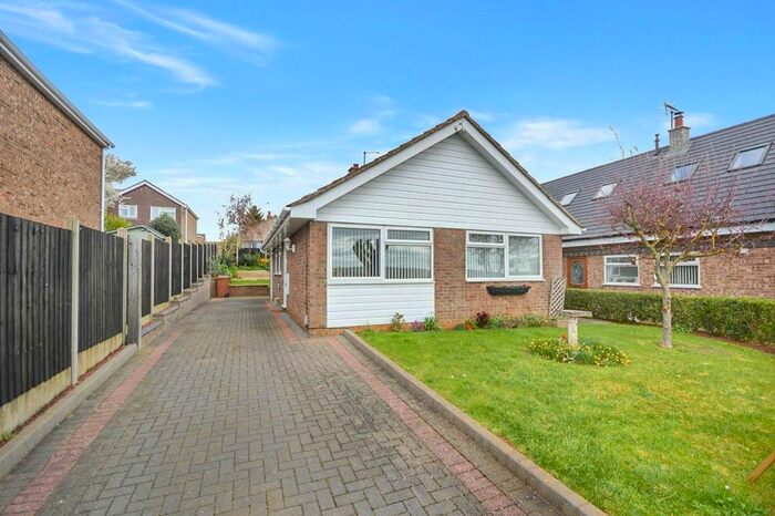 3 Bedroom Detached Bungalow For Sale In Clare Close, Earls Barton, Northampton, NN6