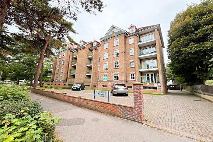 2 Bedroom Flat To Rent In Bournemouth, BH1
