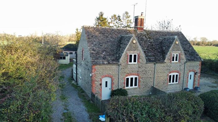 3 Bedroom Semi Detached House For Sale In Siddington, Cirencester, Gloucestershire, GL7