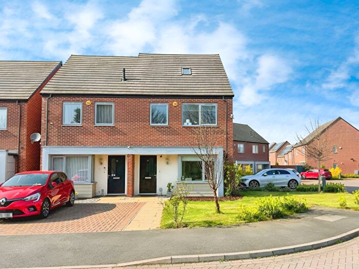 3 Bedroom Semi-Detached House For Sale In Hatfield Drive, Bilston, WV14