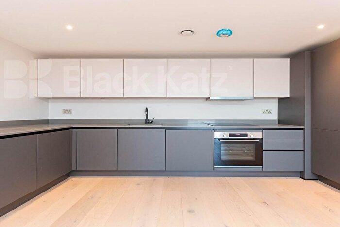 2 Bedroom Flat To Rent In Tottenham Lane, Crouch End, N8