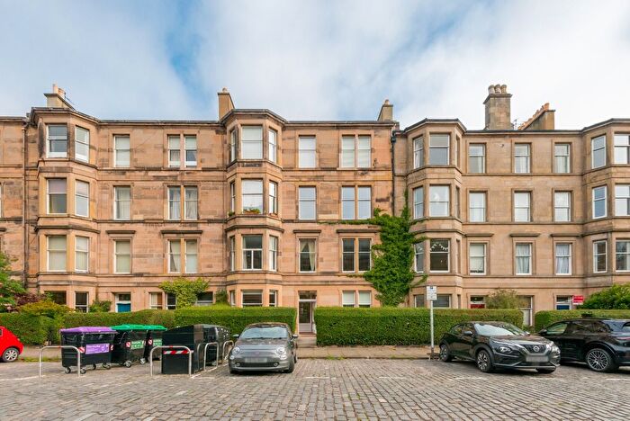 3 Bedroom Flat For Sale In Thirlestane Road, Marchmont, Edinburgh, Midlothian, EH9