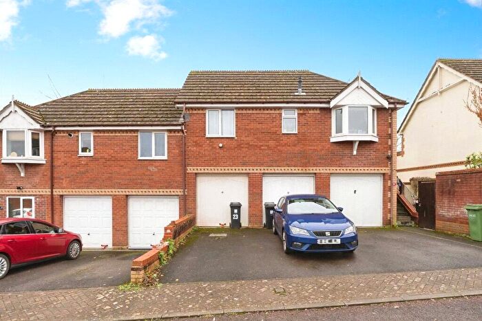 2 Bedroom Semi Detached House For Sale In Hoylake Drive, Warmley, Bristol, BS30