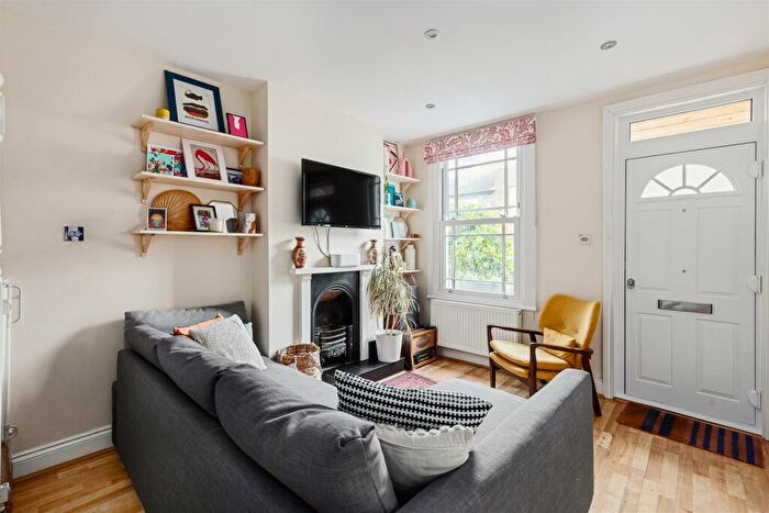 2 Bedroom Cottage For Sale In Maynard Road, Walthamstow, London, E17