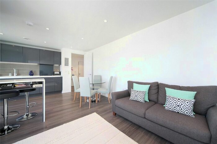 1 Bedroom Flat For Sale In Aurora Apartments, Buckhold Road, SW18