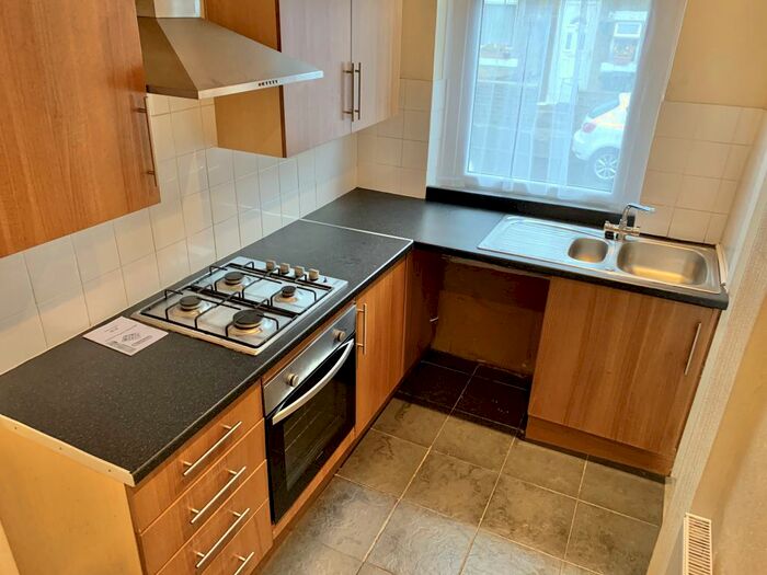 2 Bedroom House To Rent In Conway Street, HX1