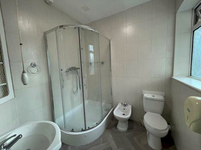 5 Bedroom Detached House To Rent In The Slieve, Handsworth Wood, B20