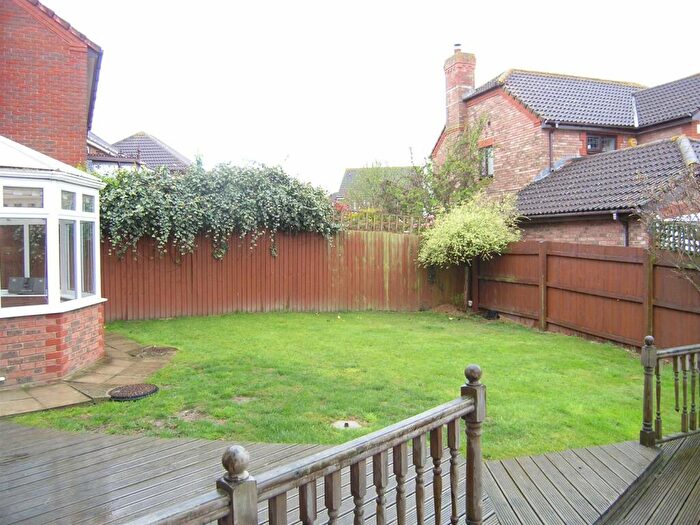 4 Bedroom Detached House To Rent In Holyhead Close, Hailsham, BN27