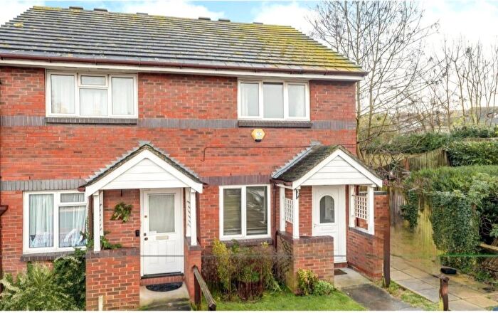 2 Bedroom End Of Terrace House For Sale In Matchless Drive, Shooters Hill, SE18