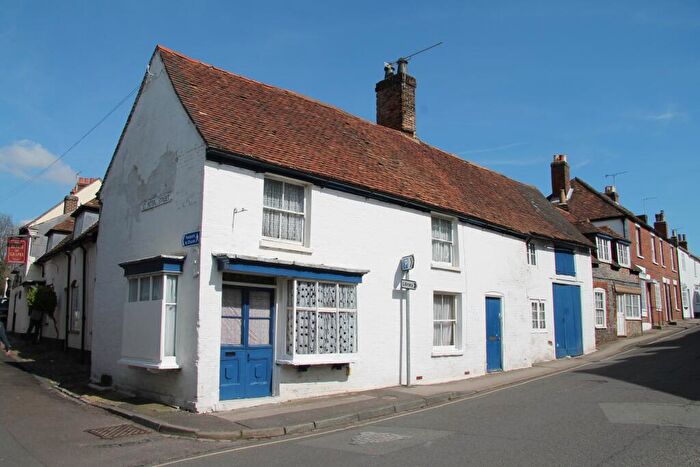 3 Bedroom Character Property For Sale In Bishop's Waltham, Hampshire, SO32