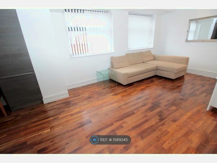 1 Bedroom Flat To Rent In Madoc Close (Golders Green), London, NW2