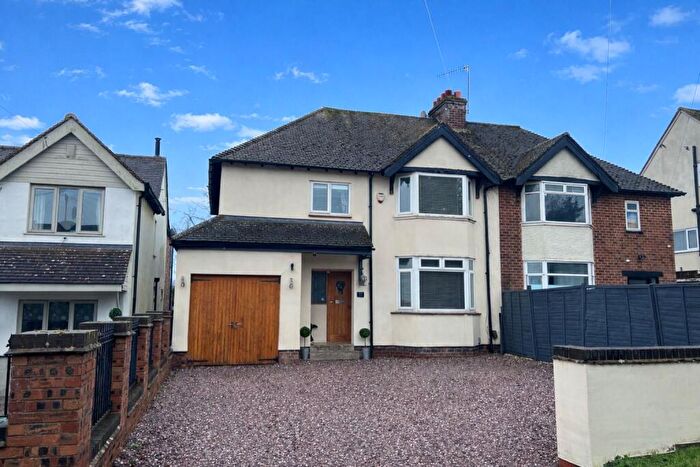 4 Bedroom Semi-Detached House For Sale In Alcester Road, Stratford-Upon-Avon, CV37