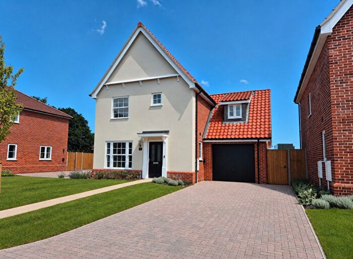 4 Bedroom Detached House For Sale In Rectory Road, Coltishall, Norwich, NR12