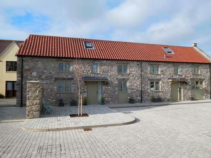 2 Bedroom Mews To Rent In Hounds Road, Chipping Sodbury, BS37